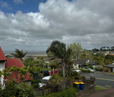 Stunning Family House At Clearwater Cove - Photo 5