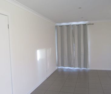 Cozy family home! - Photo 2