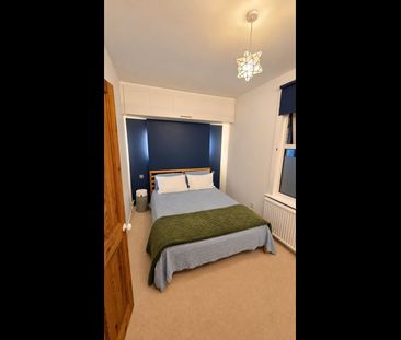 2 Bed Flat, Oliver Avenue, SE25 - Photo 5