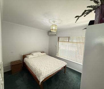 2 BEDROOM, 1 BATHROOM UNIT IN GILLEN - MODERN AND STYLISH - Photo 5