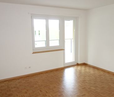 Zentral gelegene Wohnung mit grossem Balkon - Foto 5