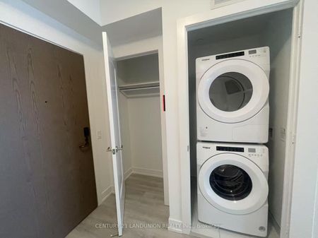 2911 30 Inn On The Park Drive - Photo 5