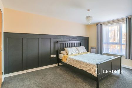 2 bedroom flat to rent - Photo 5
