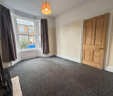 Highfield, Scarborough, YO12 - Photo 6