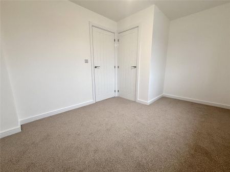 2 bedroom semi-detached house to rent - Photo 5