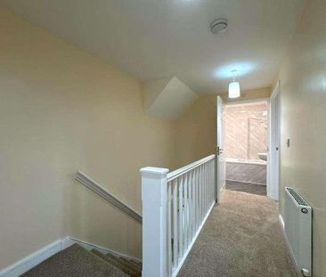 Bridle Court, Gloucester, GL2 - Photo 6