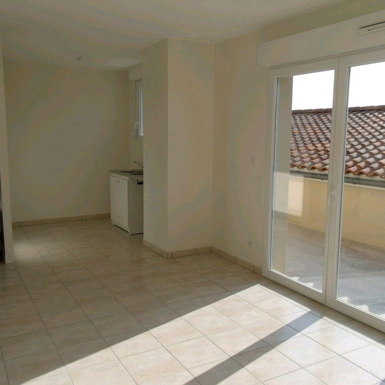 Location Appartement 2 pièces 48m² ANGOULEME 16000 - Photo 1
