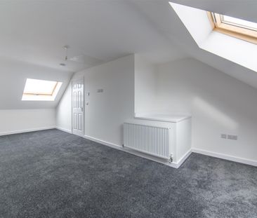 3 bed terraced house to rent in Swallowtail Place, Great Park, NE13 - Photo 4