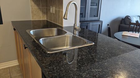 For Lease - 2379 Central Park Drive Unit# 307, Oakville, Ontario - Photo 4