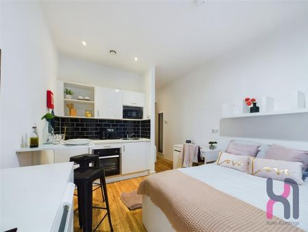 1 bedroom flat to rent - Photo 3