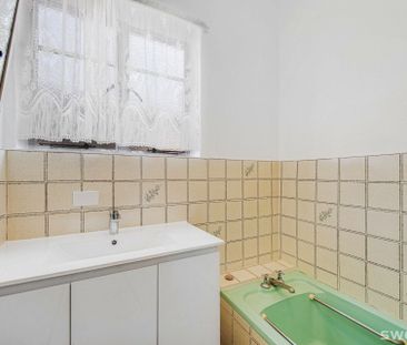 Recently refurbished three bedroom home within close proximity to Altona beach foreshore - Photo 5