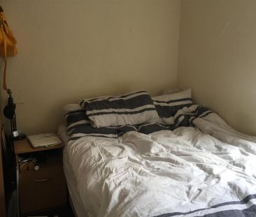 3 bedroom apartment to rent - Photo 5
