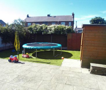 3 bedroom semi-detached house to rent - Photo 1