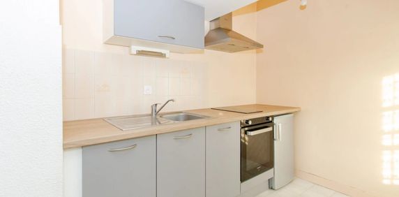 Location Appartement 1 pièce 23m² ST MARCELLIN 38160 - Photo 2