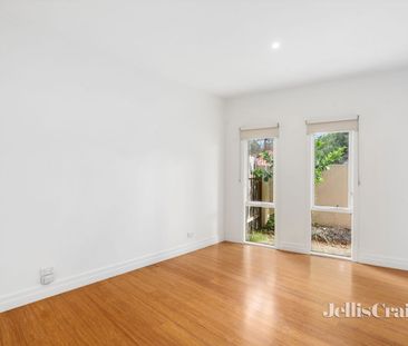 Expansive and Light Filled Home in Prime Burnley Location - Photo 4