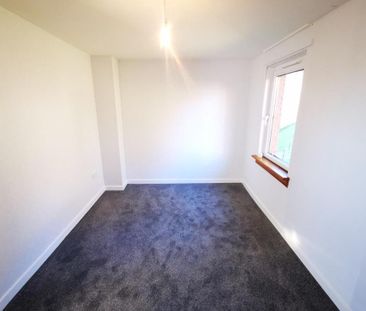 2 bedroom maisonette to rent - Photo 3