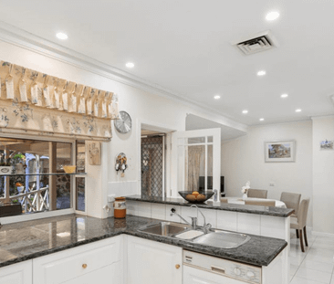 6-Month Lease Only - Ideal Transitional Living in Rostrevor - Photo 5