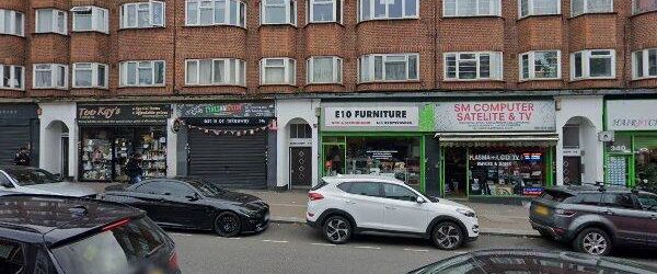 5 Bed Semi-Detached House, Bridge Court, E10 - Photo 1
