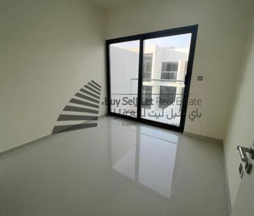 Middle Unit | Spacious Layout | Closed Kitchen - Photo 1