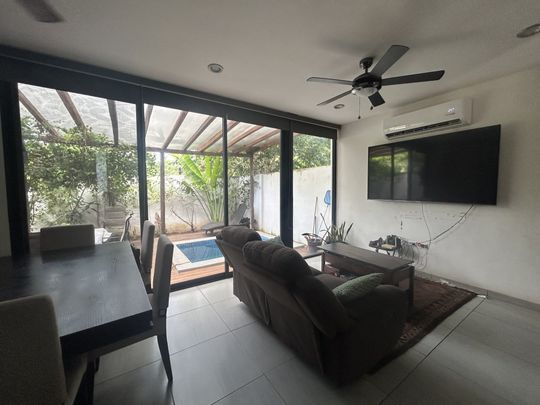Townhouse de 3 recámaras, amueblado, con Roof privado, dentro de periférico. - Foto 1