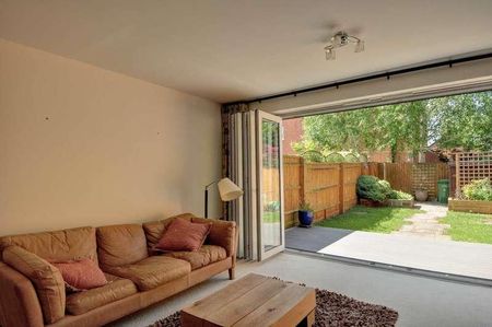 Charlotte Mews, Henley On Thames, RG9 - Photo 2