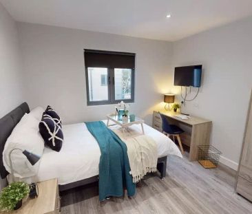 Flat 2 - Photo 2