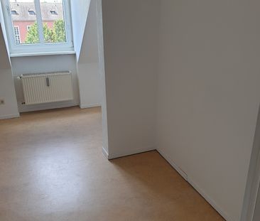 Kleines Zimmer 11,18 m² innerhalb einer 2er-WG // DG links, Zimmer ... - Photo 4