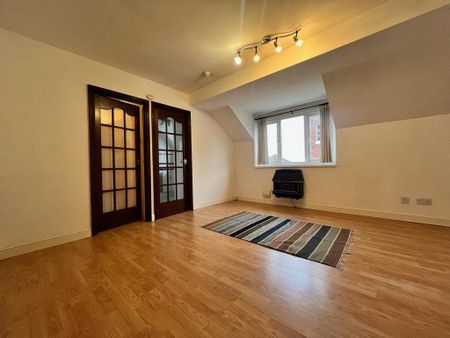 1 bedroom flat to rent - Photo 2