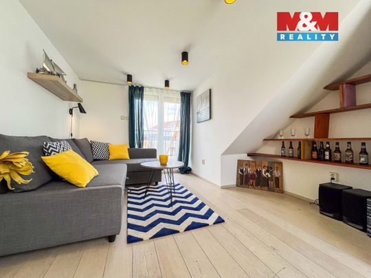 Pronájem bytu 4+1 93 m² - Photo 1