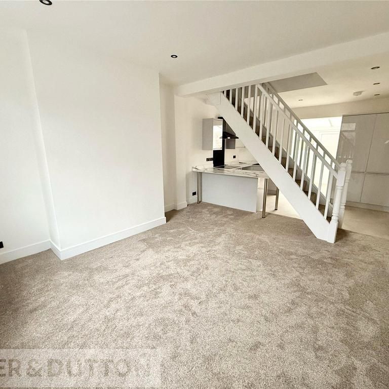 2 bedroom terraced house to rent - Photo 1