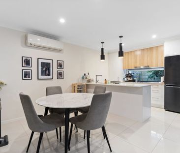 Family townhouse over 2 levels - Photo 3