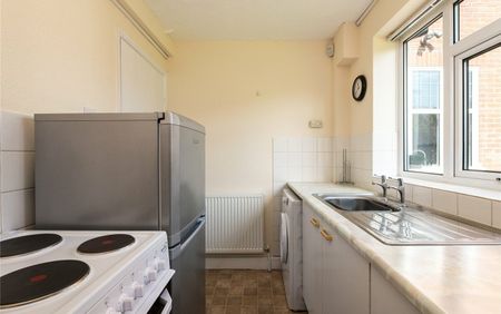 Park Avenue, Sittingbourne, Kent, ME10 - Photo 4