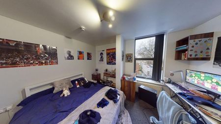 3 bedroom flat to rent - Photo 3