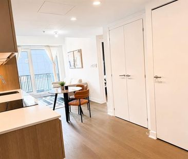 #1729 -1518 Rue Sherbrooke O. - Photo 1