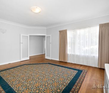 4 Lambert Street, Wendouree - Photo 3