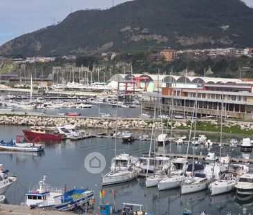 Trilocale in Affitto in Lungomare C. Colombo 11 a Pozzuoli - Foto 1