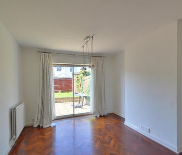 4 bedroom house - semi-detached - Photo 1