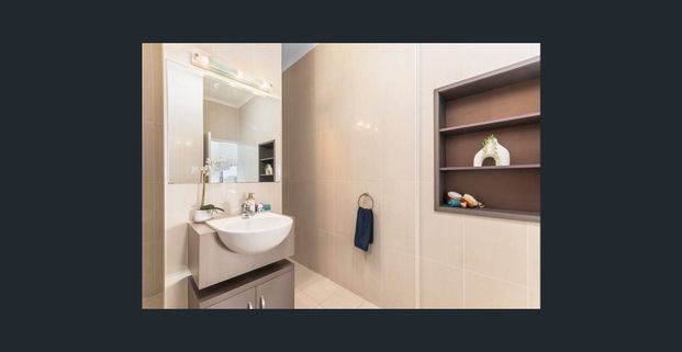 Spacious 3-Bedroom Apartment with Stunning Views & Premium Location! - Photo 1