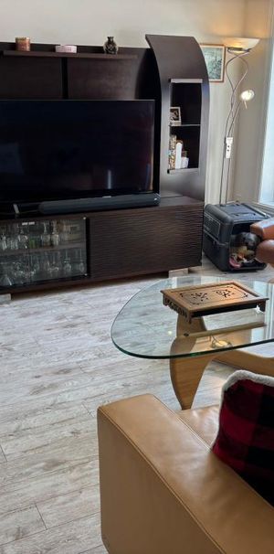 Grand 3 1/2 Charlebourg - Photo 1