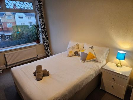 5 bedroom house to rent - Photo 2
