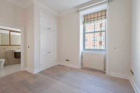 4 bedroom flat to rent - Photo 4