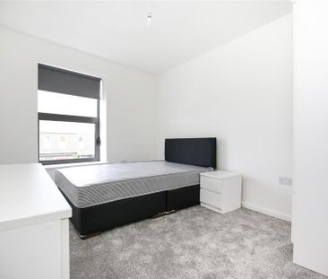 3 bedroom apartment to rent - Photo 6