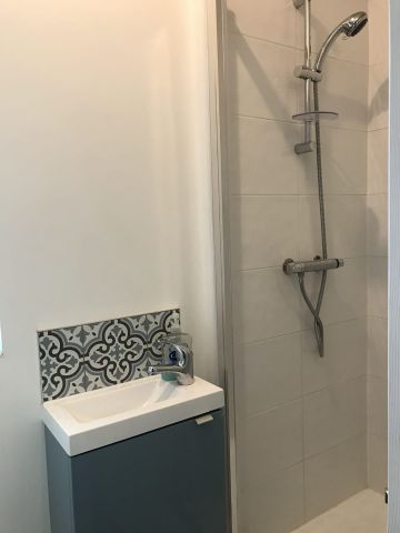 Room in a Shared House, Darley Avenue, BL4 - Photo 2