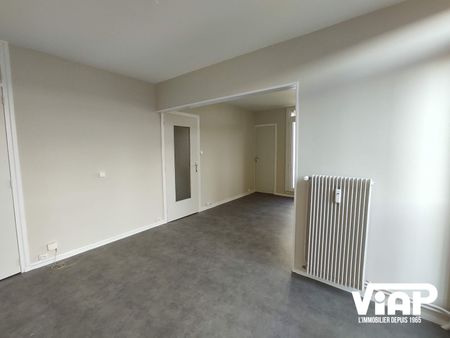 GRAND T2 PROCHE CHU - Photo 2