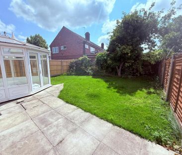 Ash Road - Warrington - WA5 - Photo 4
