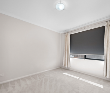 Stylish Family Home in a Peaceful Setting - Photo 6