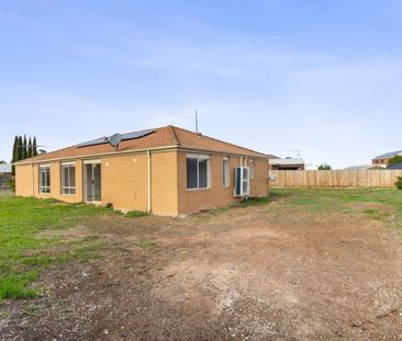 5 Lipson Drive, Lara - Photo 6