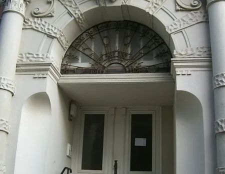 Geräumige 2 Zimmer-Wohnung mit Stellplatz zu mieten! - Foto 1