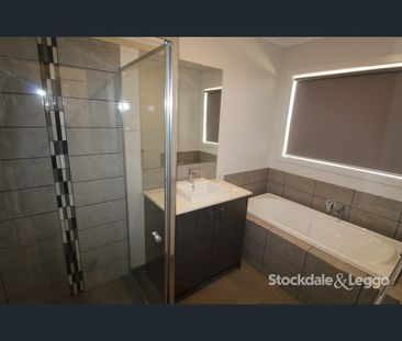 31 Clover Drive, Rockbank, Vic 3335 - Photo 6