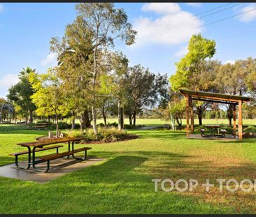 City Living with Parkland Views - Photo 4